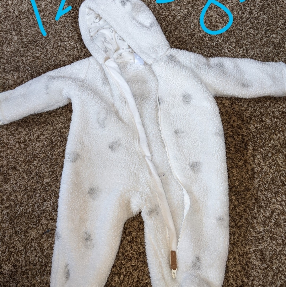 Snow suit